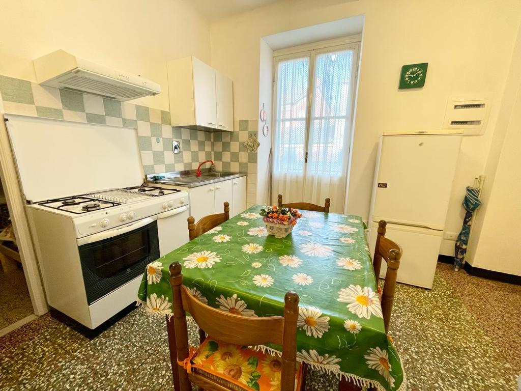 Kuchyň nebo kuchyňský kout v ubytování Acquadolce apartment