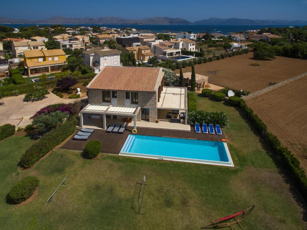 Villa Barcares Gran for 10, pool, gym and close to beach ...
