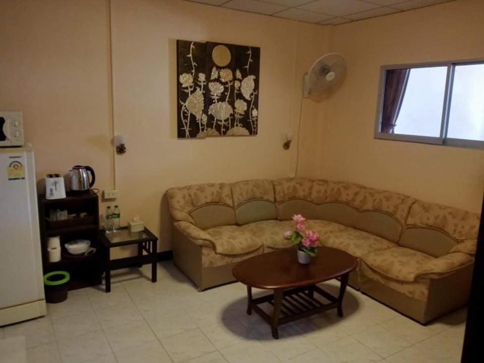 Stefan's Guesthouse - Suite With Balcony