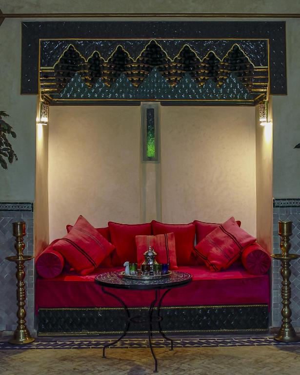 Posezení v ubytování Riad Dar Habiba by Garden Wonders