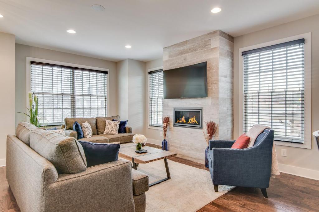 The Gulch Unit B, Nashville (updated prices 2024)