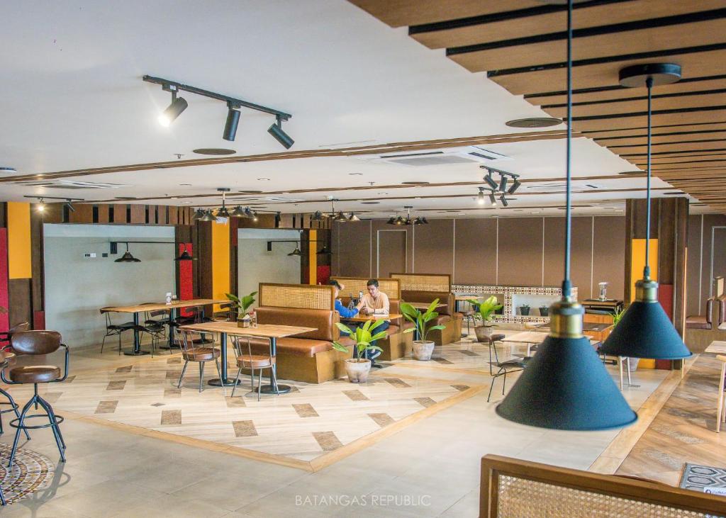 Posezení v ubytování Bravo Tanauan Hotel