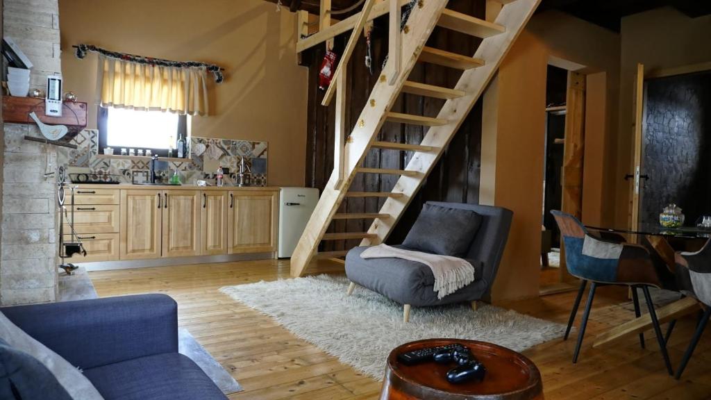 Posedenie v ubytovaní house s&d