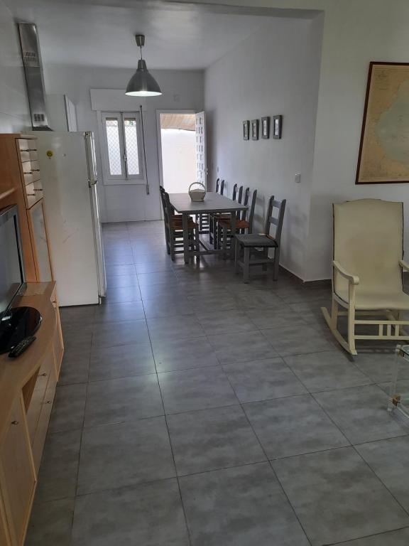 Kuchyň nebo kuchyňský kout v ubytování Chalet I con terraza en la playa