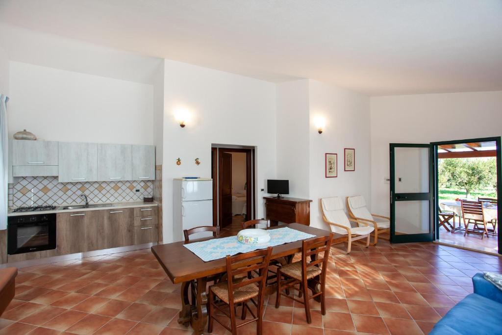 A kitchen or kitchenette at Casa Barvis