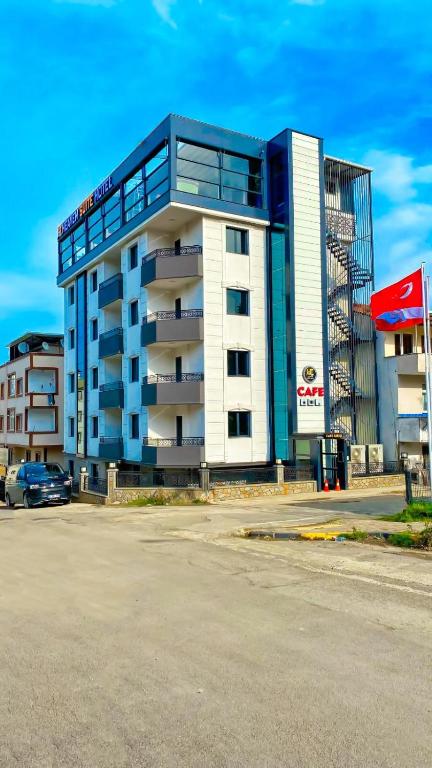 The building in which a szállodákat is located