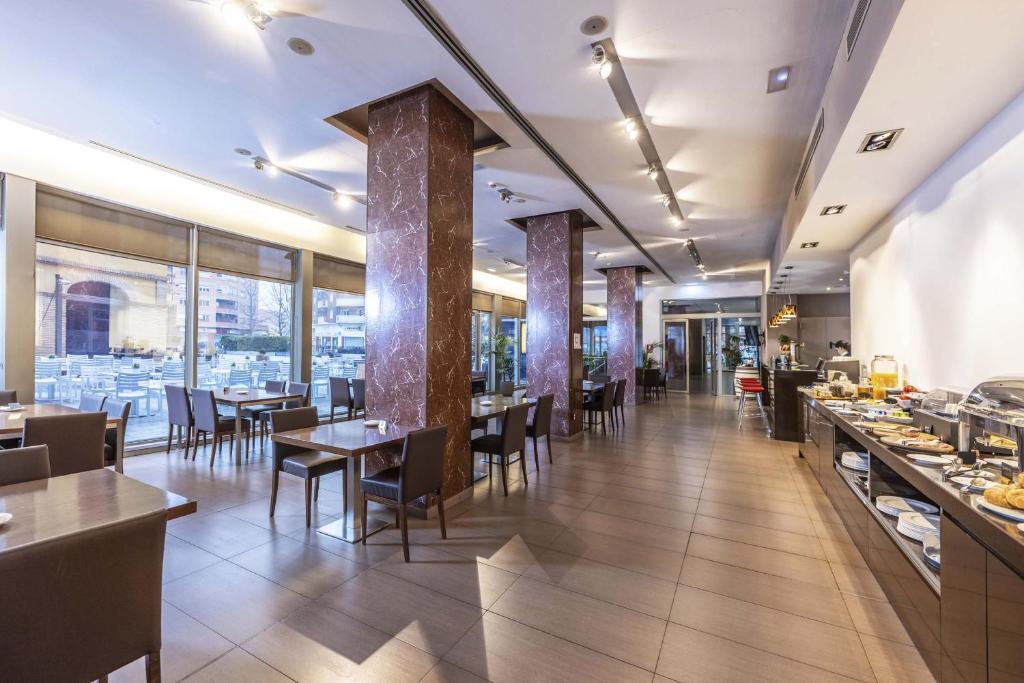 Restaurace v ubytování Globales Castillo de Ayud
