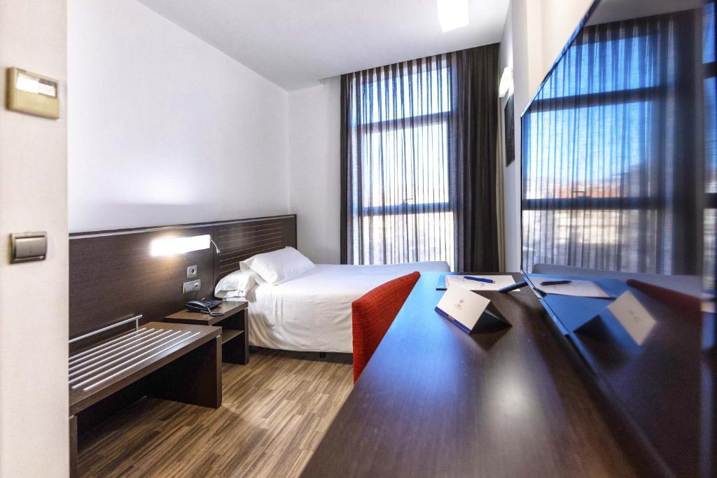 Globales Castillo de Ayud, Calatayud – Updated 2023 Prices