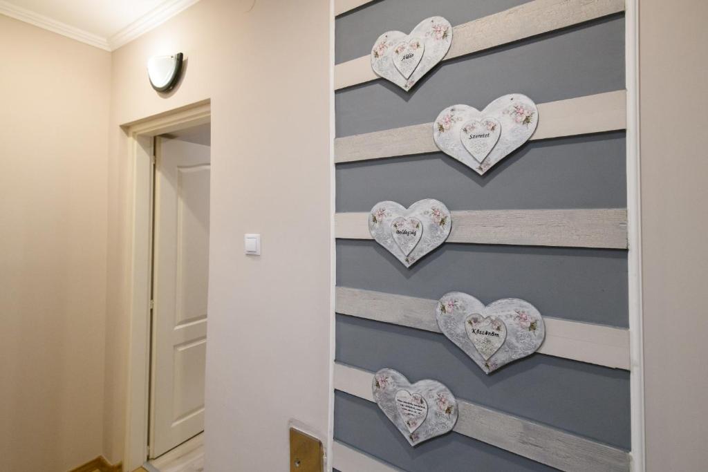 Fotografie z fotogalerie ubytování Jázmin Apartmanház v destinaci Demjén