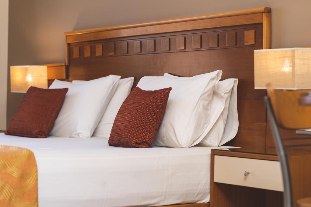 Helios Apartments - 18