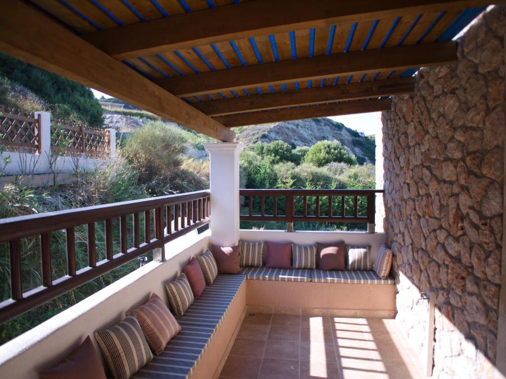 Balkón nebo terasa v ubytování Villa Anna Maria Rock Beach Pure Luxury