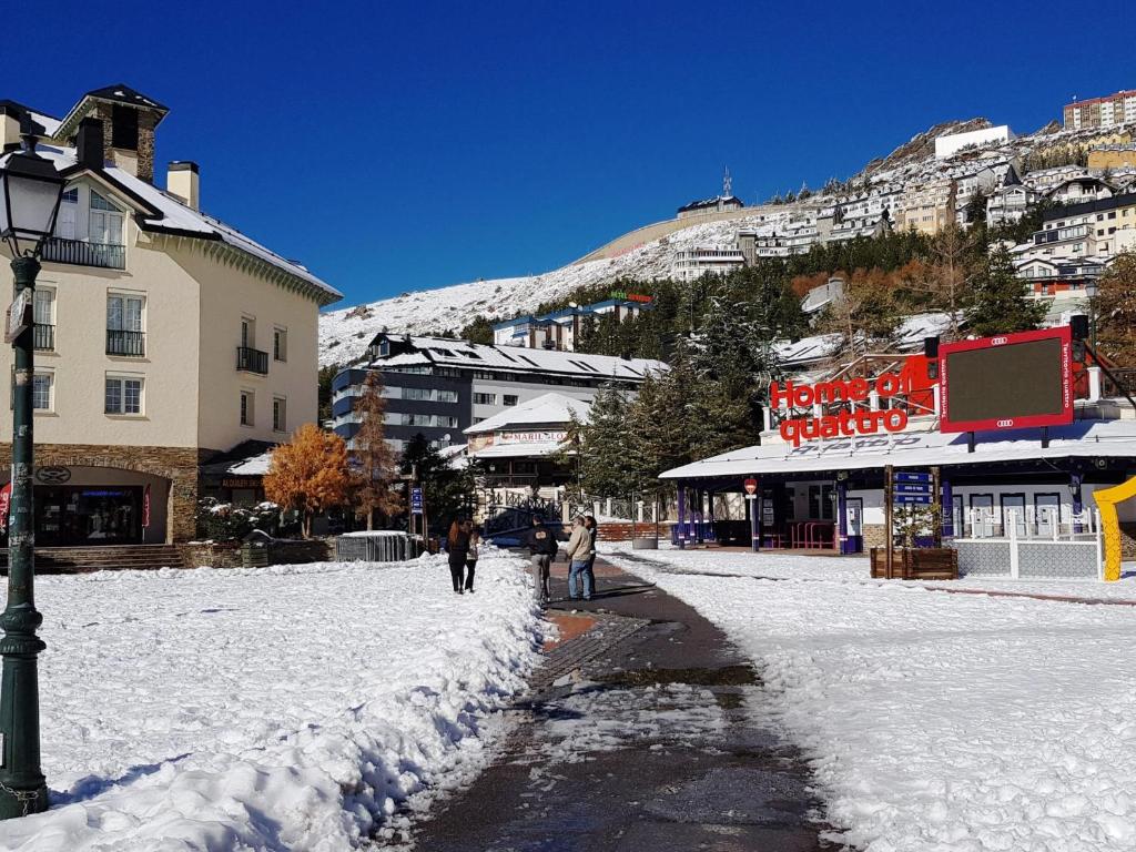 Apartamento Montebajo Sierra Nevada, Spain - Booking.com
