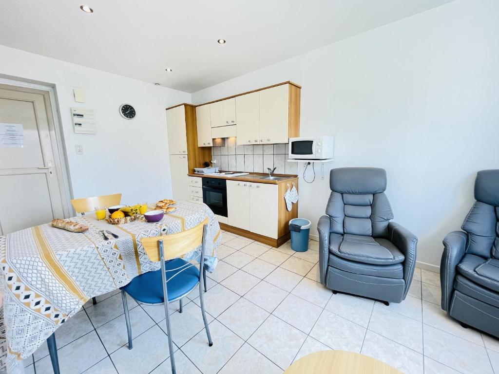 Residence Louis Place du Marche - Apartment - Ground Floor