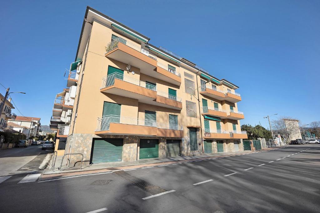 The building in which Az apartmant is located