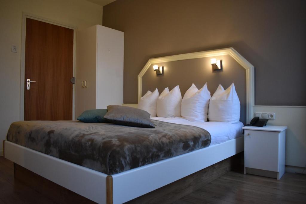 
Smaller Budget Double Room
