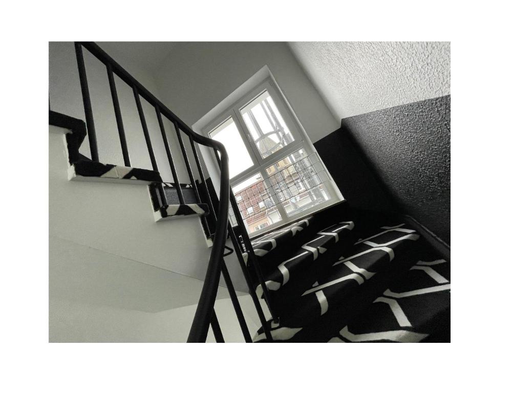 SMARTY Cologne Dom Hotel - Boardinghouse - KONTAKTLOSER SELF CHECK-IN - Resim 27