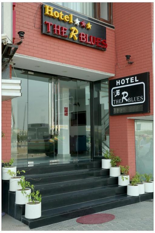 Certifikát, hodnocení, plakát nebo jiný dokument vystavený v ubytování Airport Hotel The R Blues - New Delhi
