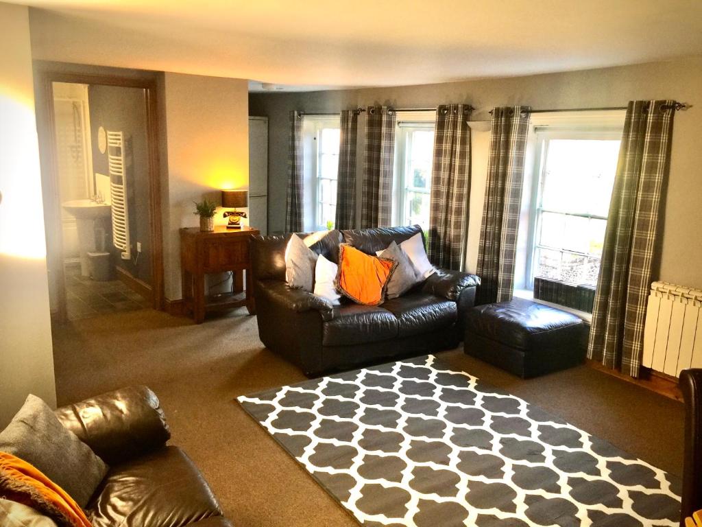 Stylish Historic Apartment - Sleeps 3 & Parking - Квартира