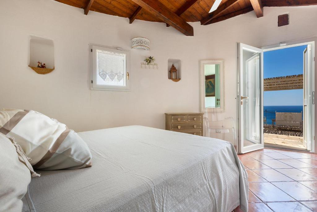 Łóżko lub łóżka w pokoju w obiekcie Villa Valeria by Perle di Puglia