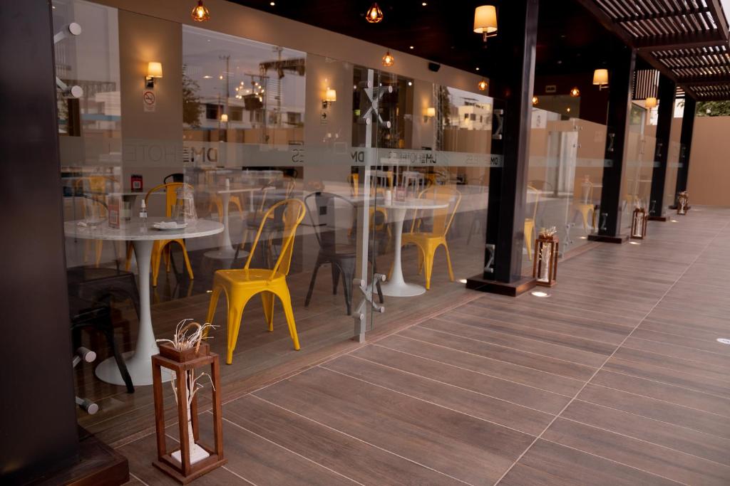 Restaurace v ubytování DM Hoteles Tacna