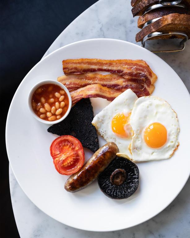 The Ginger Pig - Resim 41