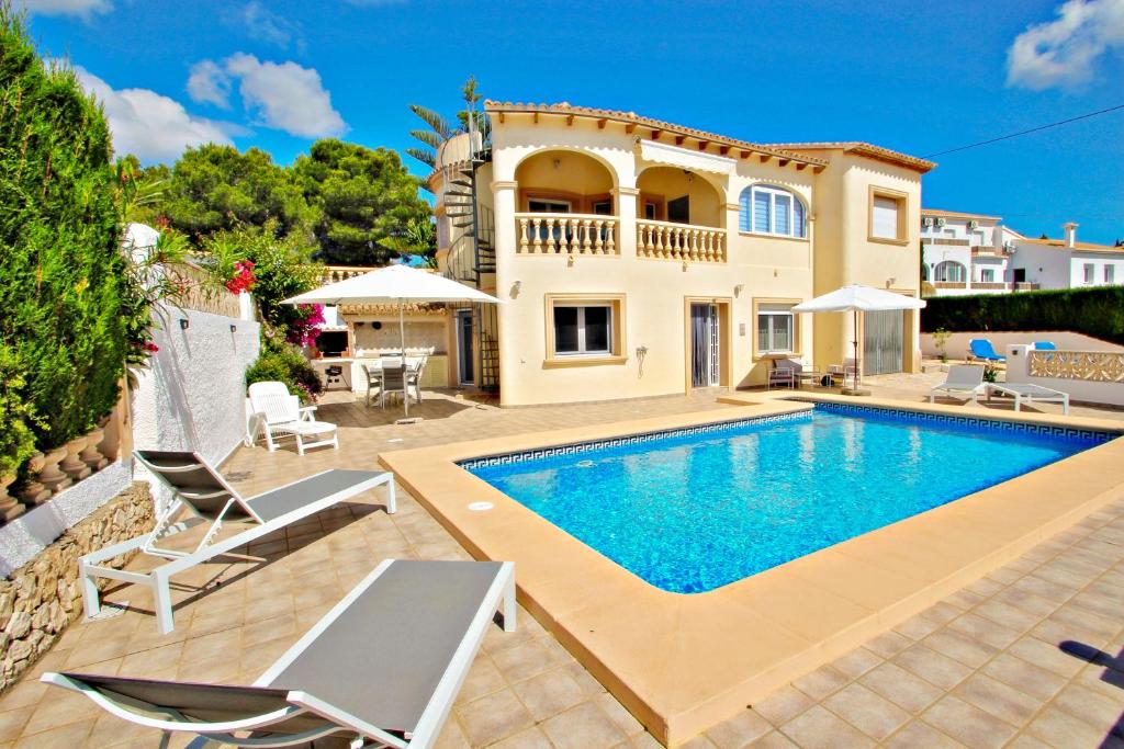 Sol Mar - sea view holiday home with private pool in Benissa ...