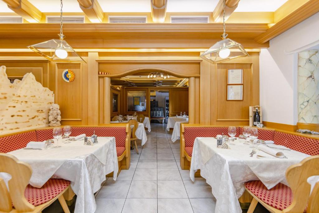 Restaurace v ubytování Hotel Ramon