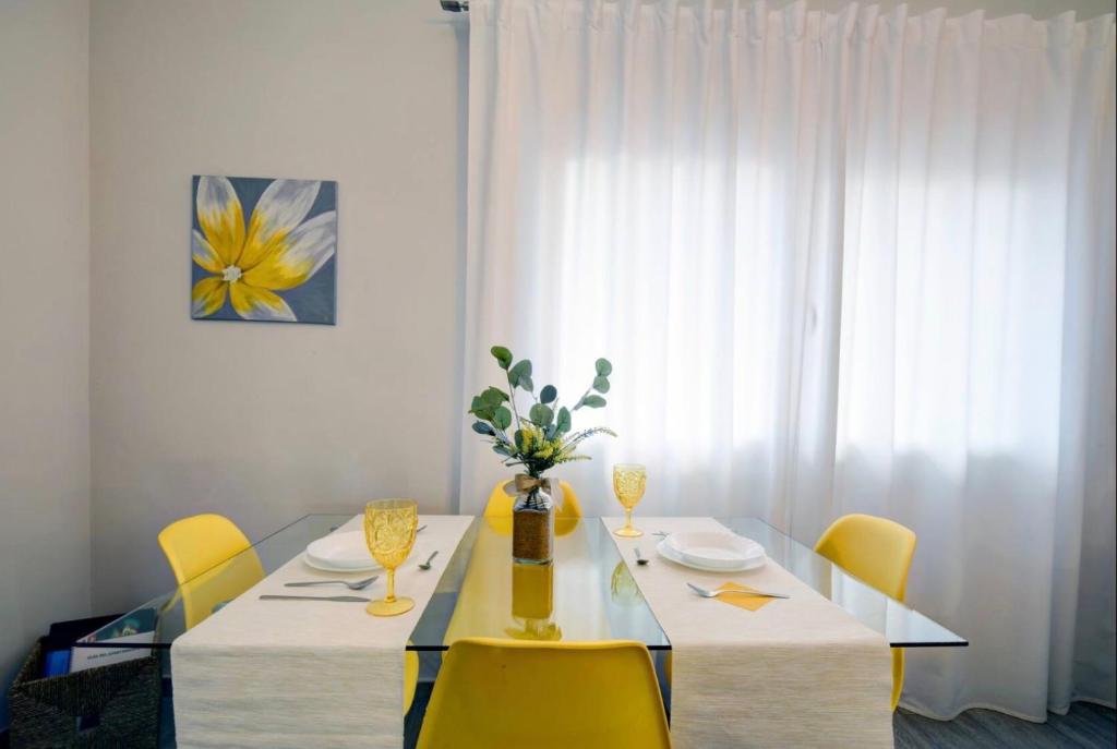 13 Avenida Andalucía - 11