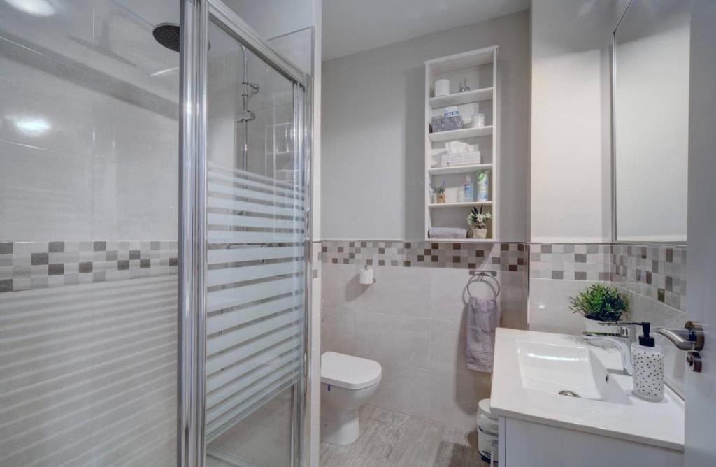 13 Avenida Andalucía - 15