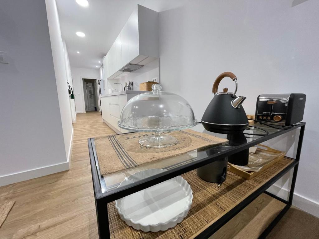 A kitchen or kitchenette at Oktheway Real Historic Small