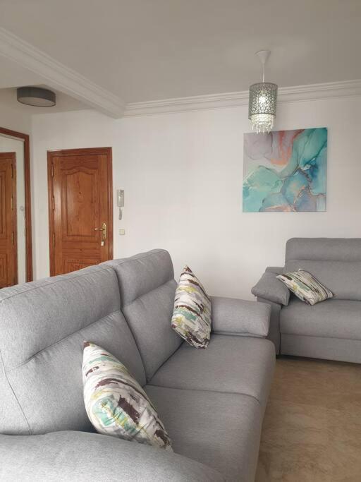 Posezení v ubytování Estepona port beachside apartment - Marina Bay
