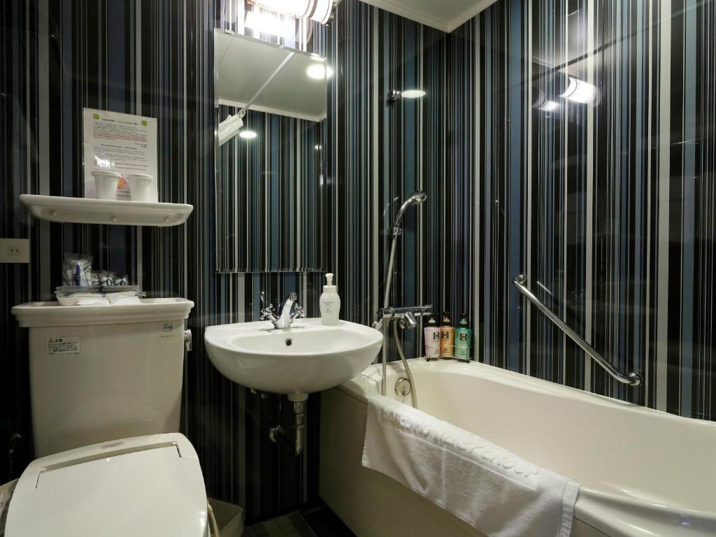 Koupelna v ubytování Hotel Monterey Hanzomon