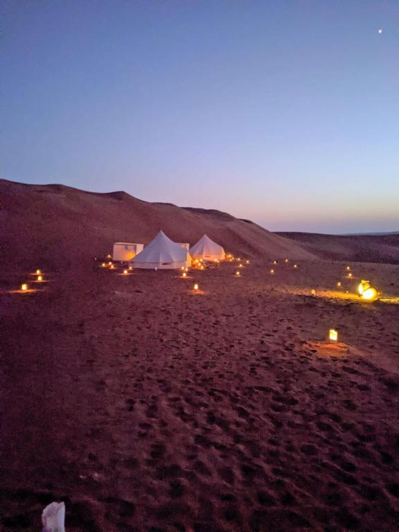 Příroda nedaleko luxury tent
