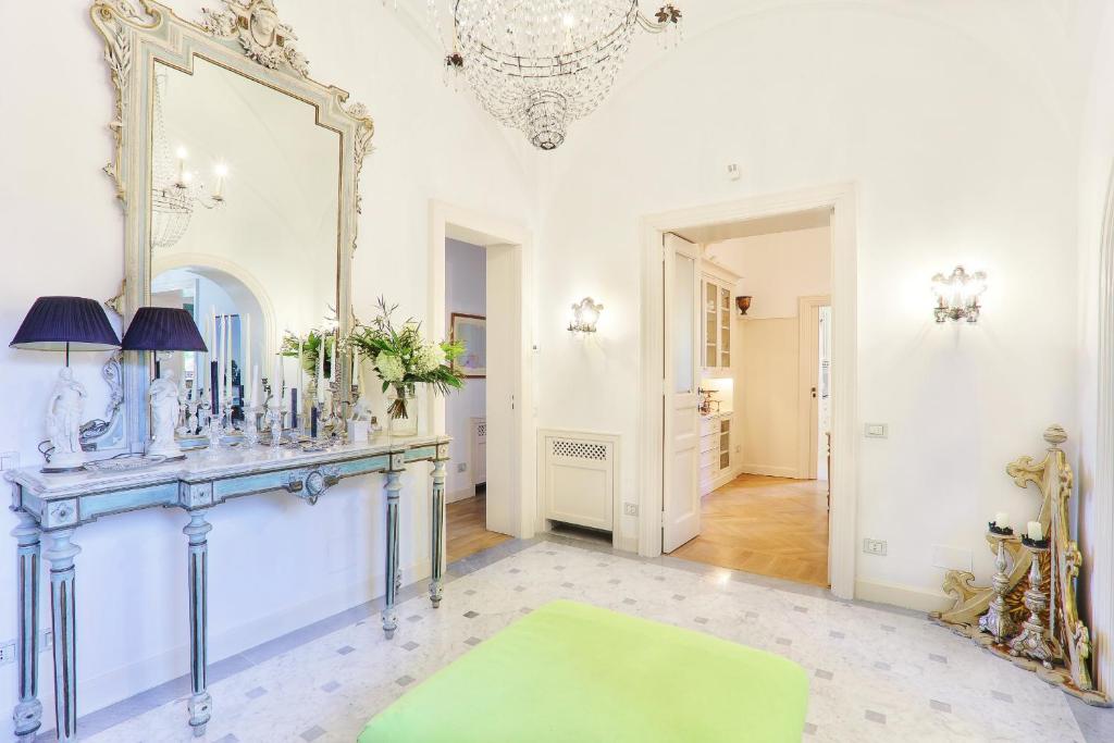 Zdjęcie z galerii obiektu AMORE RENTALS - Villa Sofia w Sorrento