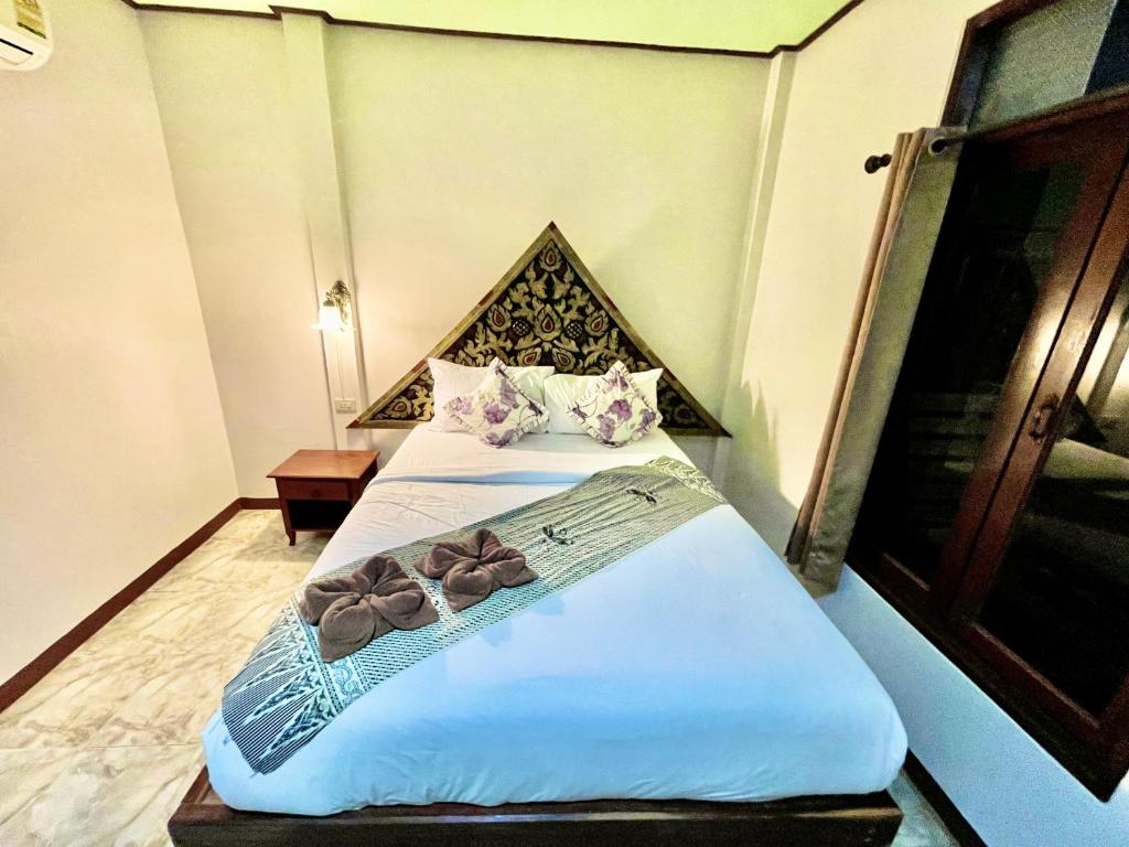 Khao Sok Green Valley Resort - SHA Certified - Standard Double Room
