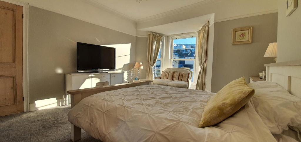 Rocky Cove Bed and Breakfast - Deluxe King Room