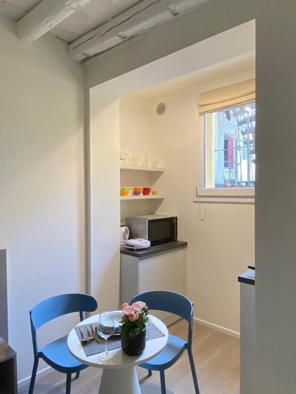 Kuchyňa alebo kuchynka v ubytovaní Residenza SubitoSanto - Appartamento 1B "Palladio"