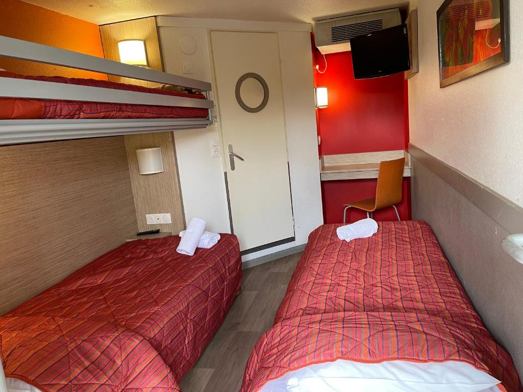 Premiere Classe Dunkerque Saint Pol Sur Mer - Triple Room