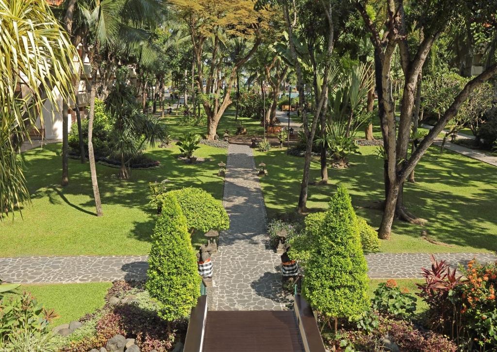 Zahrada ubytování Bintang Bali Resort
