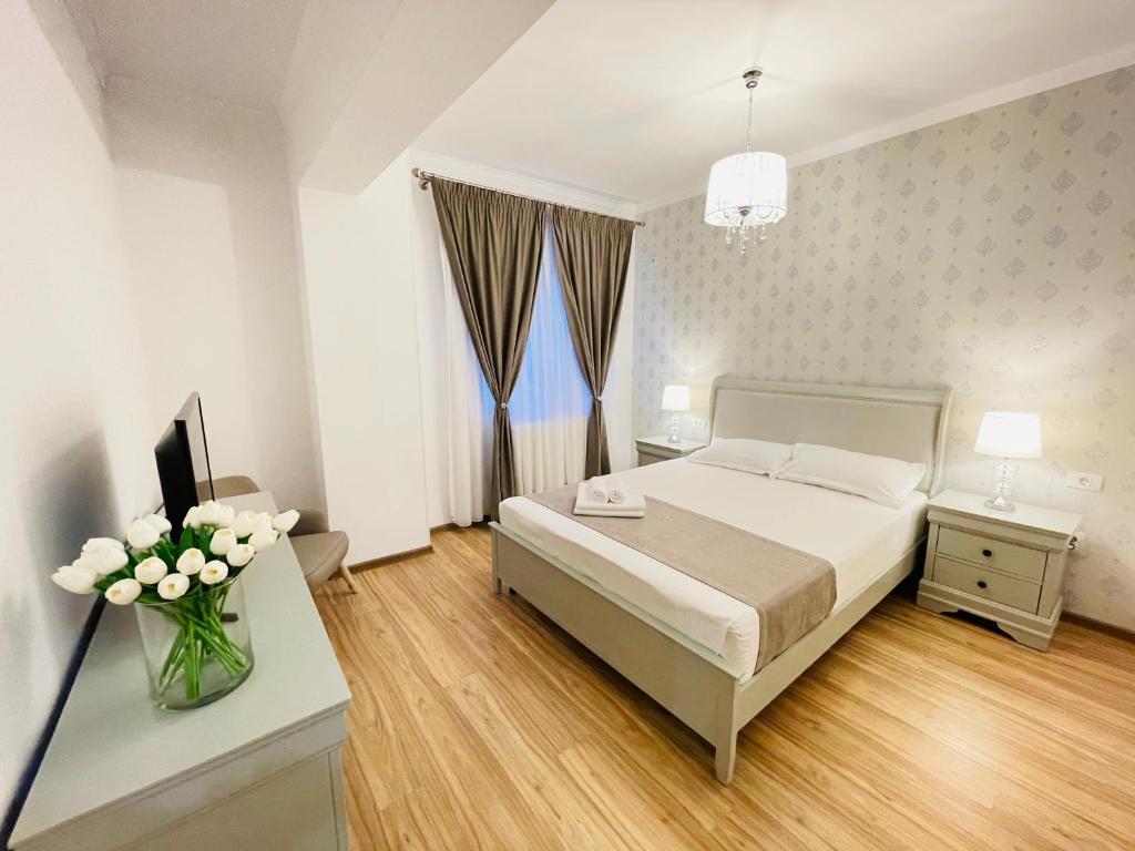 Ліжко або ліжка в номері Royal Moonlight Apartment