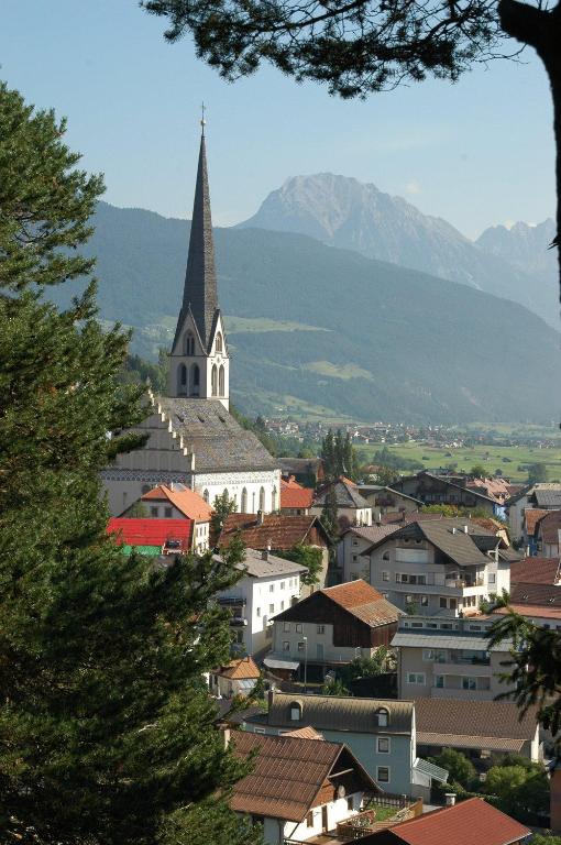 A general mountain view or a mountain view taken from a szállodákat