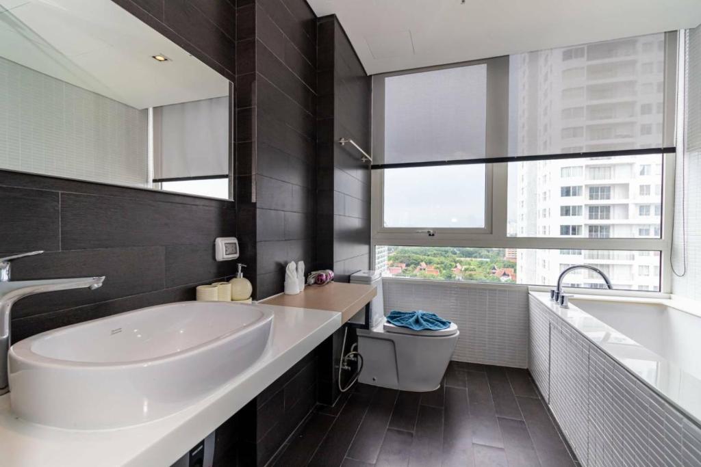 Residence By Hello Pattaya At Veranda - Three-Bedroom Apartment