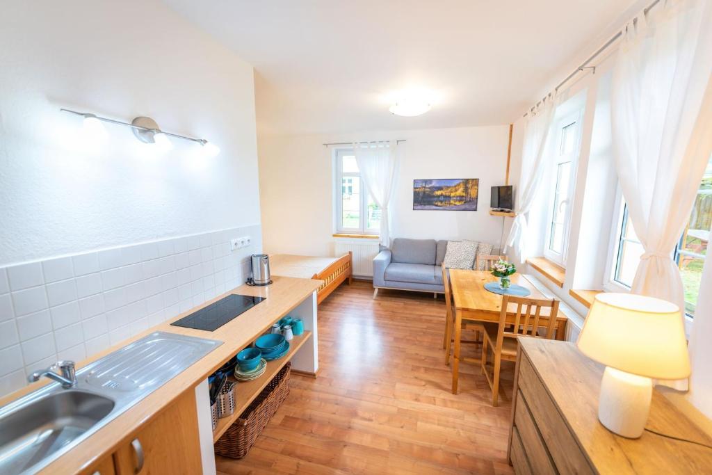 Apartmány Pod Křížovým vrchem Adršpach - Appartement D'une Chambre