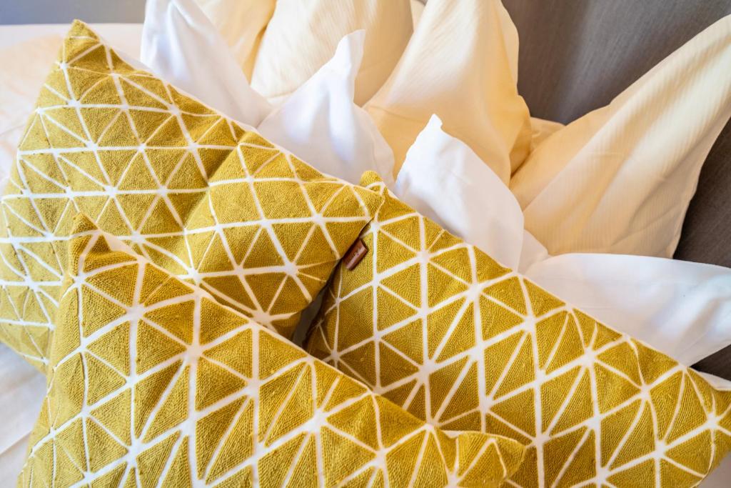 Gästehaus Schusser an der Therme, Frühstück, Doppelzimmer und Ferienwohnung - 13