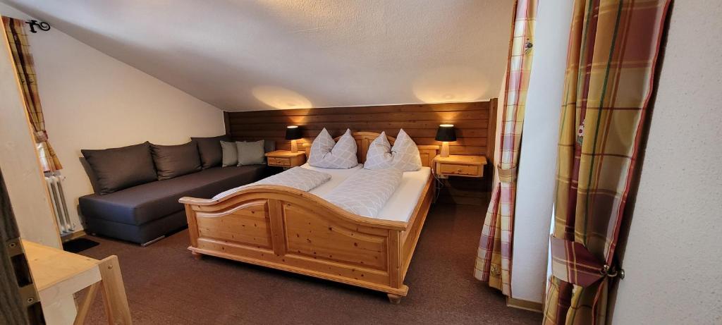 Postel nebo postele na pokoji v ubytování Haus Sonnheim