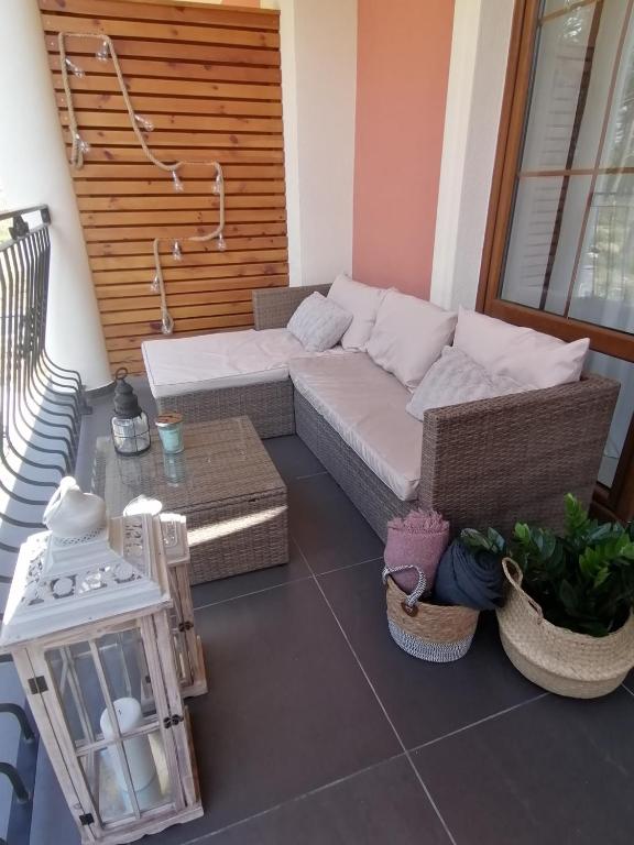 Część wypoczynkowa w obiekcie APARTAMENT przy jeziorze