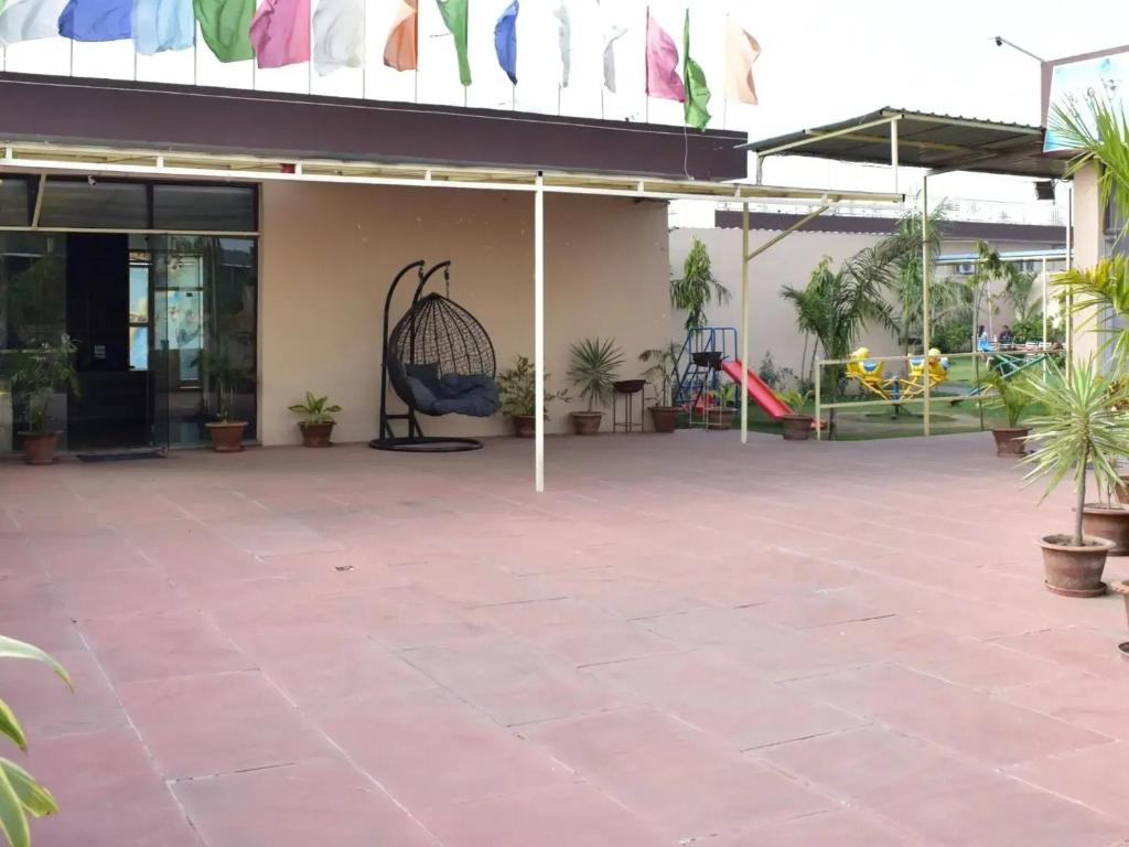 ROYAL SUNRISE RESORT, Gwalior, India