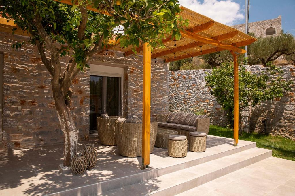 Kép Mani Luxury Villa with Private Pool szállásáról Khalíkia városában a galériában
