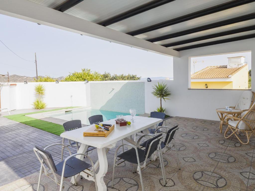 Cubos La Casita Blanca, Alhaurín de la Torre – Bijgewerkte ...
