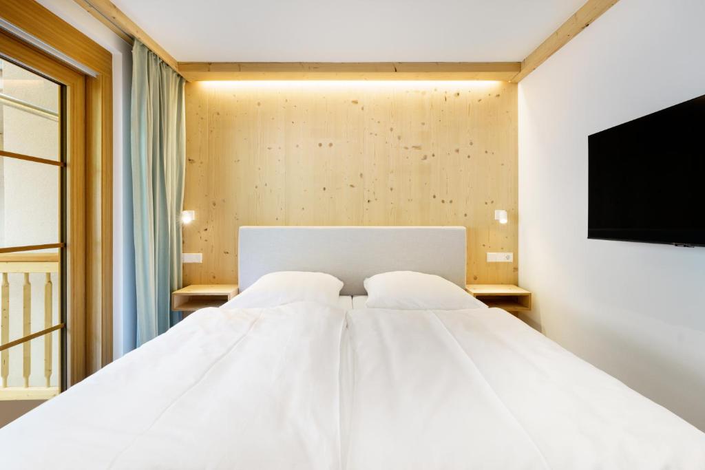 SCHWARZENBACH - Apartments & Rooftop Pool - 5